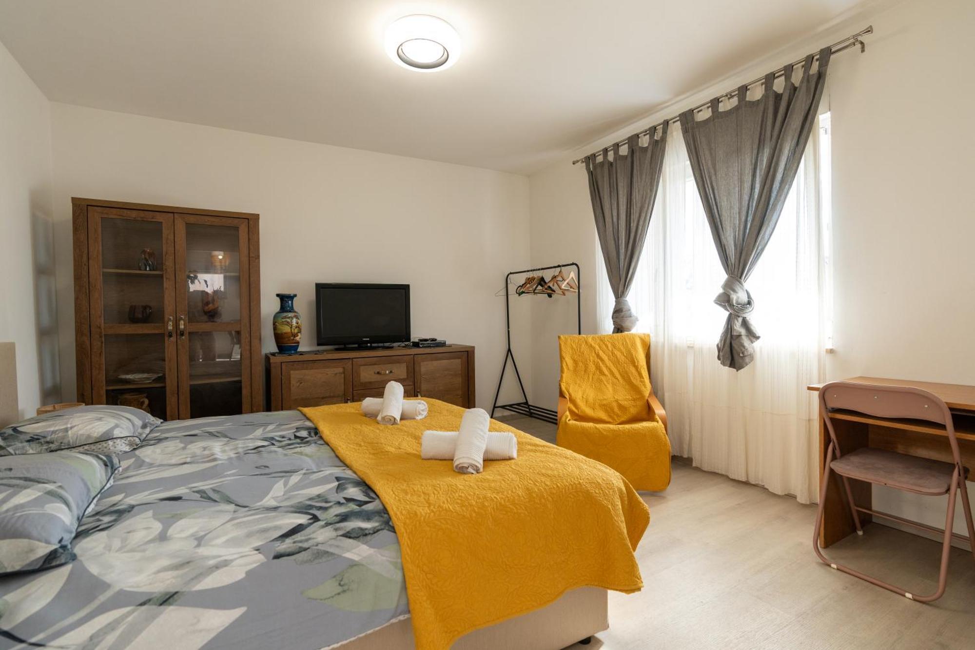 Apartman Two-bedroom Rea In *